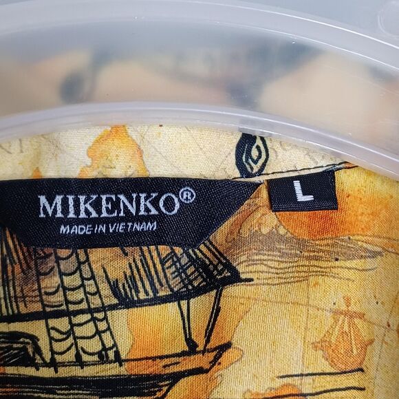 Mikenko Shirt Mens Large Pirates Of The Caribbean Skull Map Button Up Costume - Picture 6 of 11